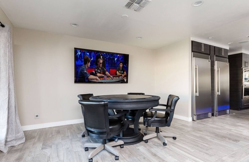Shea North Estates House | LIVING LUXE - RESORT BACKYARD AND BRAND NEW RENOVATION