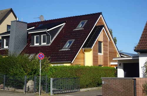 Alt-Travemunde/Ronnau House | Living on three levels - 2.5 room semi-detached house with terrace and private access
