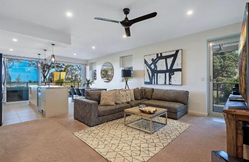 Huskisson Apartment | Living the Beach