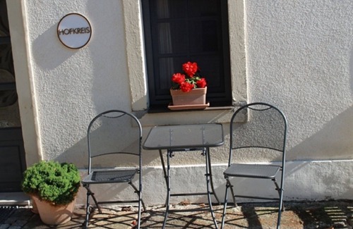 Kotitz Apartment | Living with artists in Dreiseitenhof between Dresden and Meissen