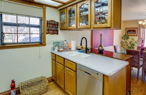 Livonia House | Livonia Vacation Rental ~ 23 Mi to Detroit!