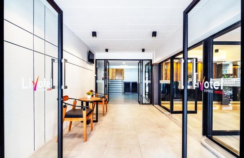 Hua Mak Hotel | Livotel Express Hotel Ramkhamhaeng 50 Bangkok