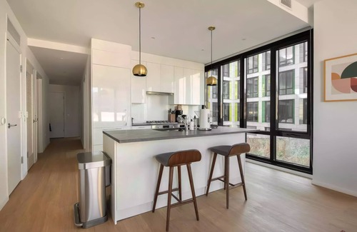 Logan Circle Apartment | Liz by Black Swan 414LT (2/2, Cap 4)
