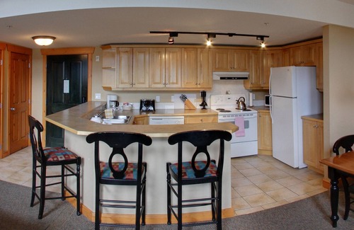 East Kootenay Resort | Lizard Creek Lodge