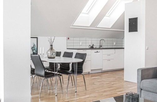 Skillinge Apartment | Ljus och Trivsam Lägenhet i Vackra Skillinge!