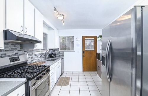 Lower Kingsbury House | LK162.The Juniper Cabin: 3 BR, 2 BA House in Stateline, Sleeps 8