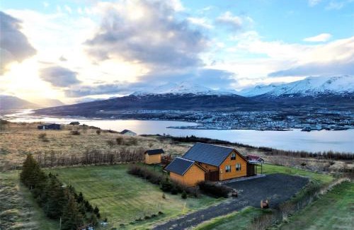 Akureyri House | LL Properties - Cabin With Amazing View