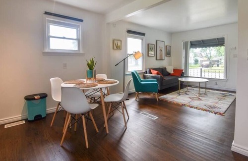 Hazel Park House | Llamaste in Hazel Park w/ Fenced Backyard for Pets