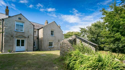 Ty Croes House | Llangwyfan Isaf