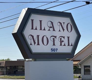 Llano Hotel | Llano Motel