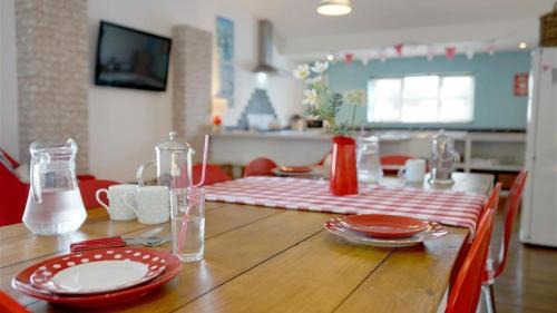 Brynrefail House | Llety'r Adar