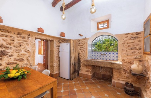 Llucmajor House | "Llevant" with Wi-Fi, Pool, Balcony, Garden & Terrace (Pool shared between 5 Properties)