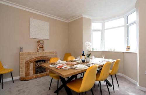 Amlwch House | Llys Owain comfortable Cottage Pass the Keys