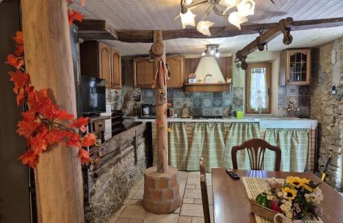 Camaiore Ski Chalet | Lo Scoiattolo Felice Chalet