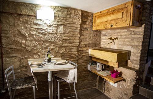 Trevi Apartment | Lo Scrigno di Alice