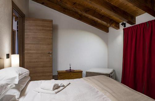 Grand Brissogne Ski Chalet | Lo Stambecco Bianco Chalet