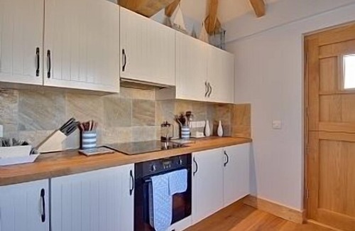 Treator Cottage | Lobster Pot in Padstow Is A 'fisherman's Style' Cottage With A Parking Space.