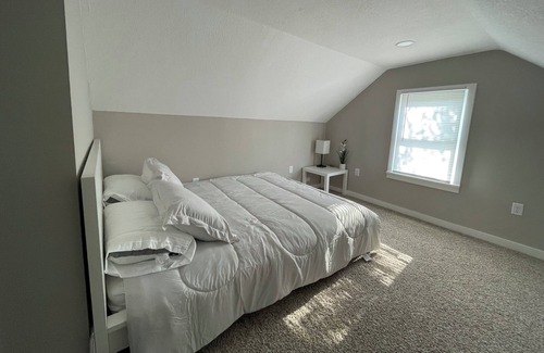 St. Paul House | Local Comfort in East St Paul. Very cute and comfortable.