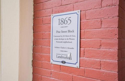 West End Apartment | Local Landmark - Gorgeous Historic Home
