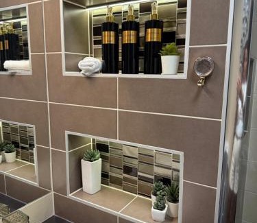 Kecskemet Apartment | Local-Lux Apartman 3 szoba, privát parkoló