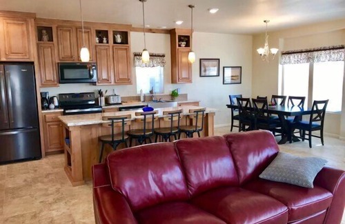 Page House | 🏜️Local VIEW🐶Pet Friendly🚤BOAT Parking~AntelopeCanyon~HorseshoeBend 7-12 min