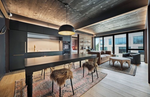 East Cesar Chavez Apartment | Locale East Austin