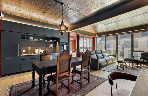 East Cesar Chavez Apartment | Locale East Austin