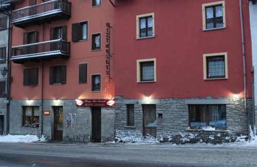Antey-Saint-Andre Hotel | Locanda monte cervino