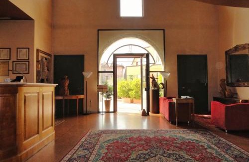 Brogliano Hotel | LOCANDA PERINELLA