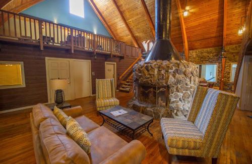 Historic District Apartment | Located At Base Of The Magnificent Mt, Quandary