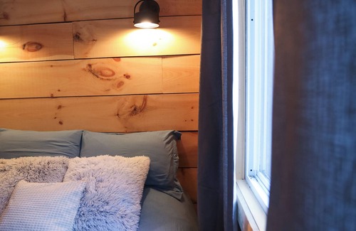 Addington Highlands Cabin | Located directly on the Skootamatta River with Private back lake
