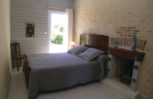 La Jonchere House | Located in the charming village of La Jonchère, this welcoming vacation home awaits you just ten min