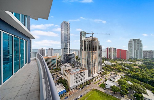 Brickell Condo | LOCATED IN THE HEART OF BRICKELL CITY CENTER SHOPS AND FINE DINING