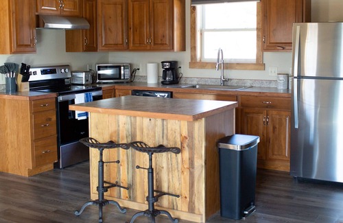 Saratoga Cabin | Located just off of Highway 130 Snowy Range