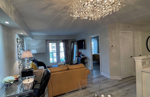 Halton Regional Municipality Apartment | Located on 2nd Floor of Condo, Entire Apt, Free Wifi, Free Parking