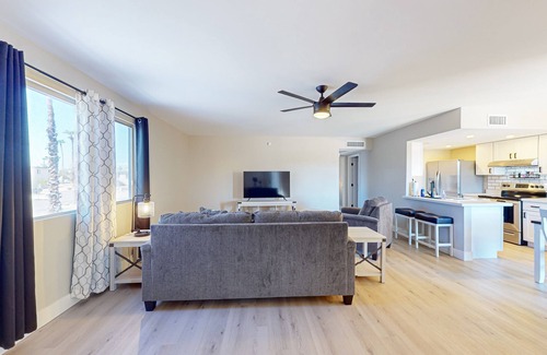 Fontana Condo | Located on North Oakwood Lane in the charming town of Fountain Hills