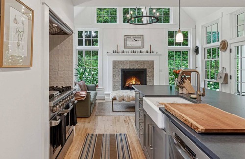 Quechee House | Located on Ottaquechee River! | River View Cottage