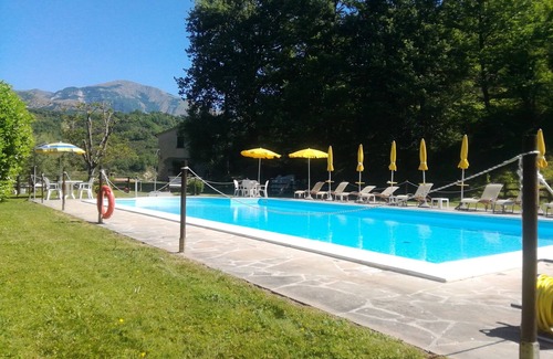 Cagli Villa | Located on the border between Marche and Umbria halfway between Gubbio and Urbino