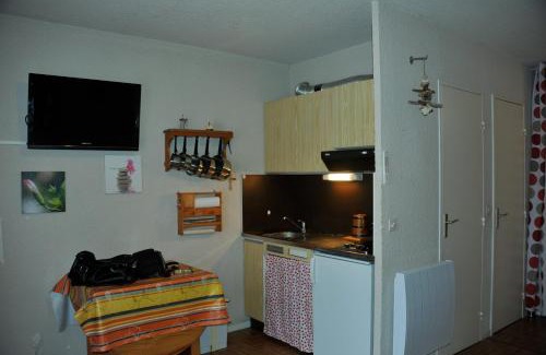 Le Lauzet-Ubaye Apartment | location 4 pers Angélique t 2 résidence les bords du lac lac