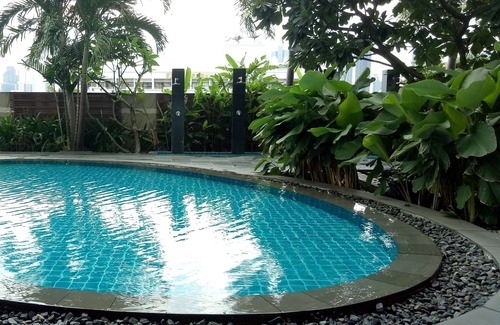 Chong Nonsi Condo | Location at the center of Bangkok. Convenient to travel around city.