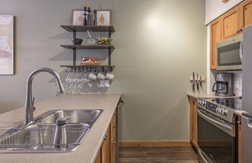 Silver Star Mountain Condo | Location, Location, Location! Large Corner Ground Floor Newly Renovated Condo
