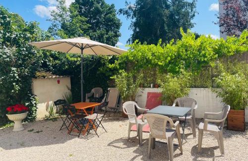 Lons-le-Saunier Apartment | Location La Ferté, calme et proximité centre ville classé 3 Étoiles