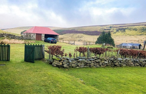 Strathdon Cottage | Location location location, arrive and relax in this wonderful cottage.