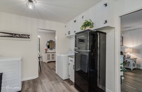 Broadmoor House | LOCATION, LOCATION, LOCATION- UPDATED, COZY, SUPER CLEAN