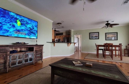 Port O Connor House | Location, Location! Only Steps to Froggies Boat Ramp and Bait dock