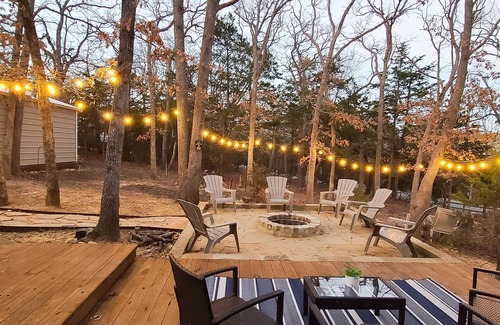 Pottsboro House | LOCATION!!! Modern & Bright Lake House 2 Mins to Lake!