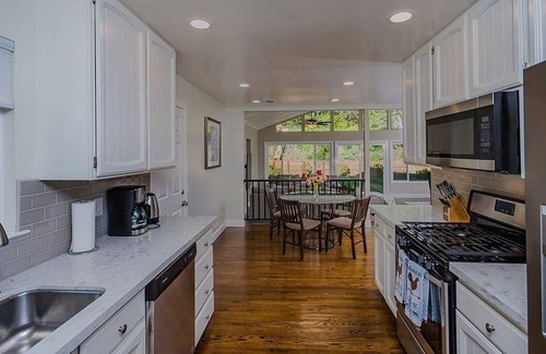 San Bruno House | Location of the Grand Home Hotel in the San Francisco Bay Area