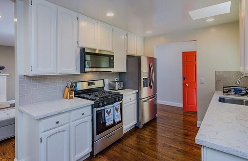San Bruno House | Location of the Grand Home Hotel in the San Francisco Bay Area