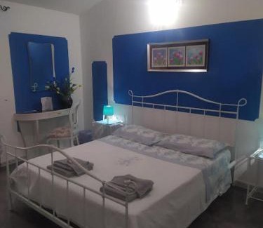 Teulada House | Locazioni Brevi La RosaViola GUEST ROOMS