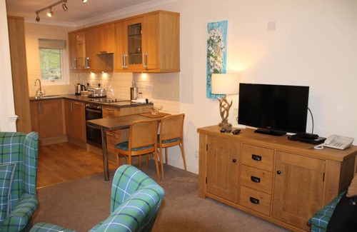 Kinloch Rannoch House | Loch Rannoch Highland Club Lochside Lodge 07
